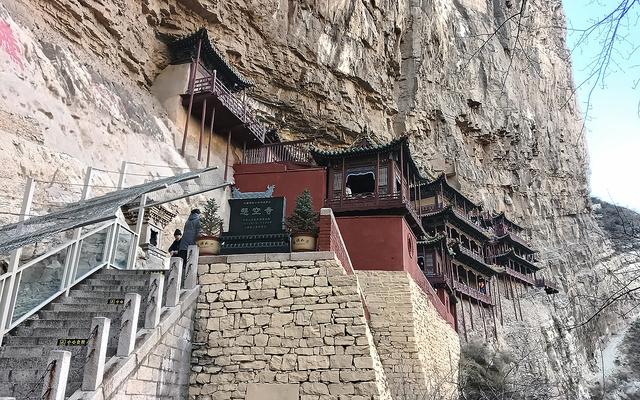 悬空寺探秘：我在悬崖上触摸了1500年前的北魏心跳