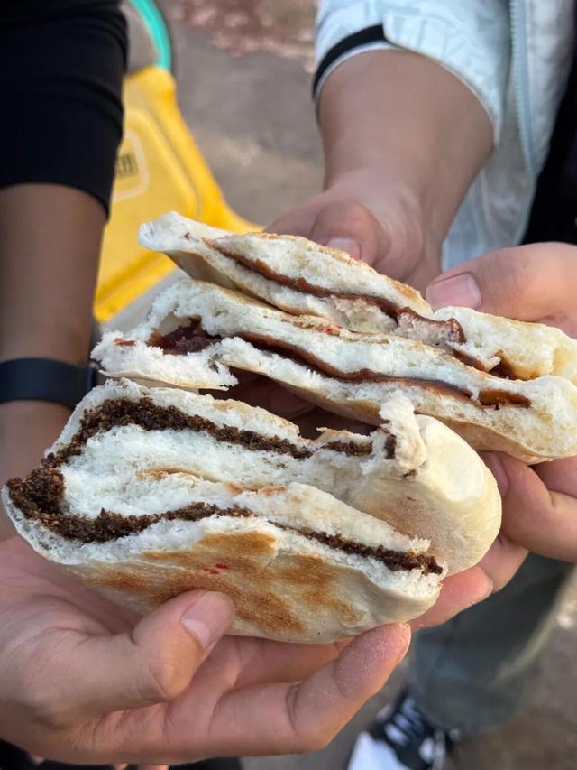 昆明官渡本地人的“8大地下美食清单”，推翻91%的网红攻略，避坑