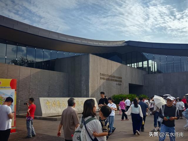 “万里长江第一古镇”，不但有好吃好玩的，还曾撑起中国半壁文脉