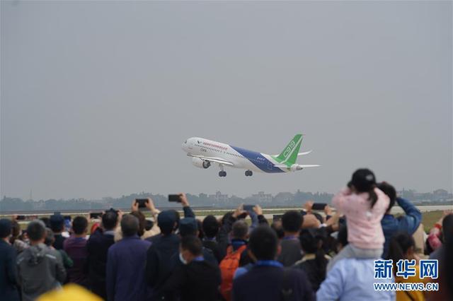 从“航空摇篮”到“蓝天盛会” 历届南昌飞行大会有多燃