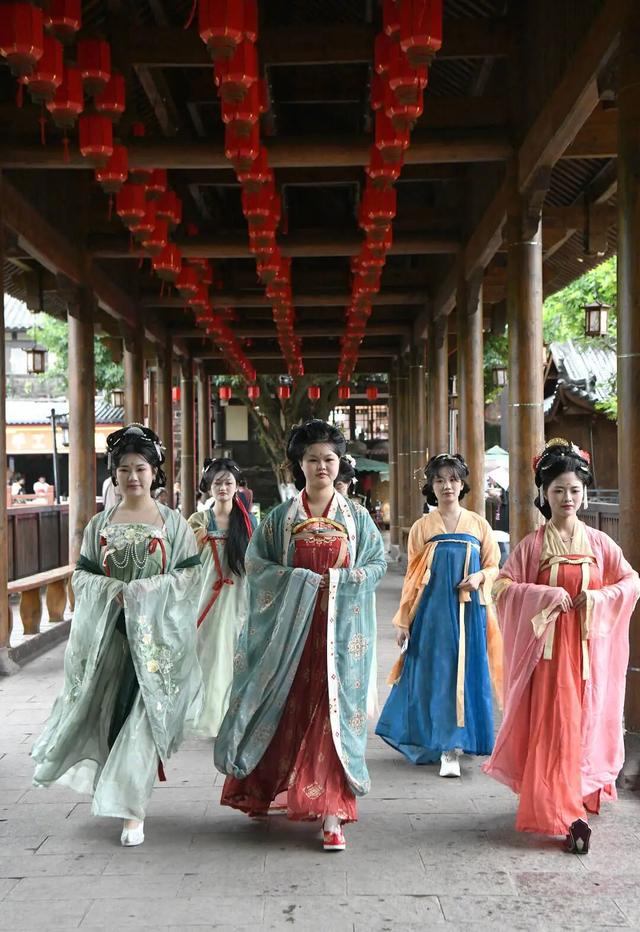 大饱眼福！这两天，一定要来一趟金堂五凤……