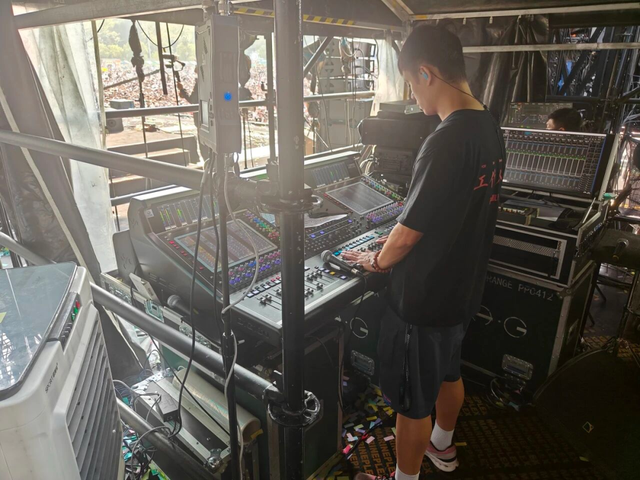 六登央视！14万人奔赴太湖湾音乐节：技术硬核撑起的“顶级现场”