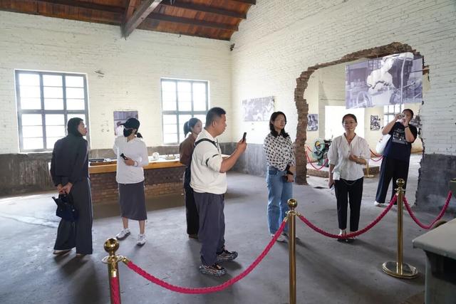 超吸睛！跟着网络大 V，打卡北方海南好风光