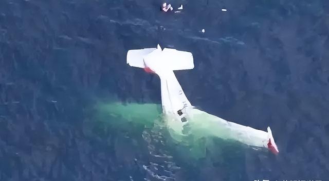 为何发生空难时，航空公司宁可赔掉几十亿，也不许乘客跳伞逃生？