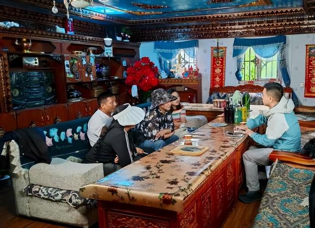 西藏：天与地