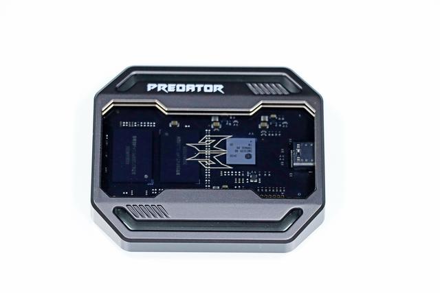 9800X3D + 影驰 RTX 5080 金属大师 畅享千帧！奉上便携 AI 攻略