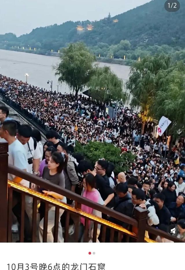 人人人你人人人， 这个假期你在哪里玩（còu）耍（jǐ）呢？