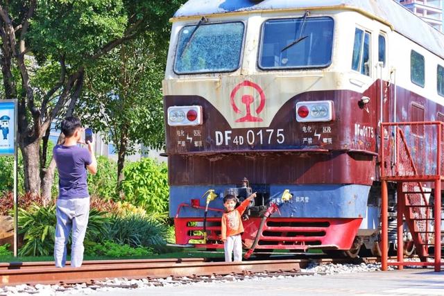 三条高铁并行！桥下还有“宝藏”，等你发现！