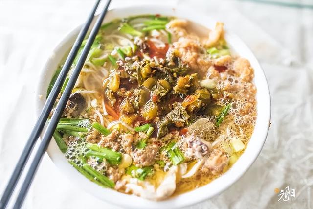 这个元旦，来元阳观赏梯田光影，参加百米长街宴吧