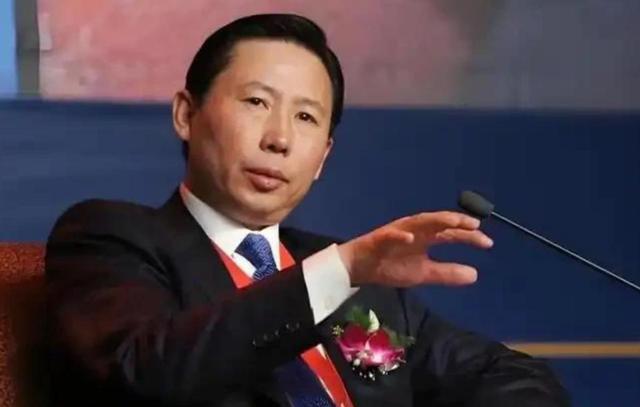 又一企业暴雷！四年造假161亿，坑害13万百姓，套现金额无法估量