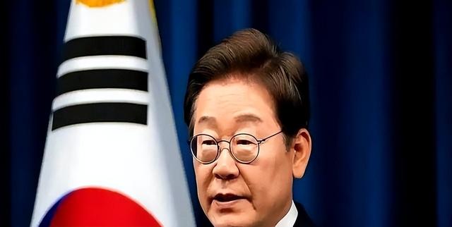 只聊了20分钟，李在明“变脸”了，当场转向，9.3阅兵不来了
