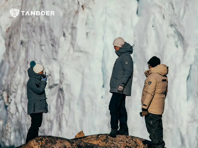 波司登慌了！山东跑出羽绒服大王，70后夫妇一年赚13亿，今要上市