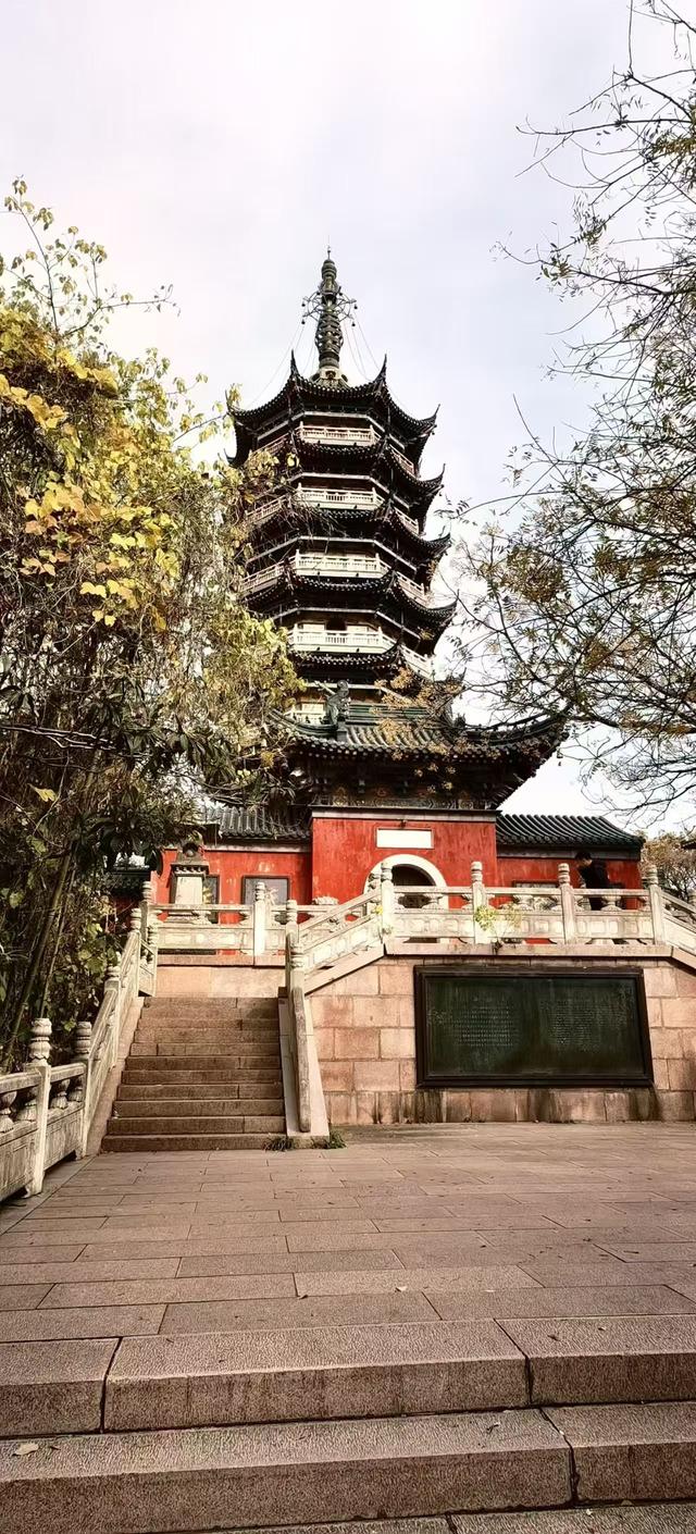 彩色旅图｜焦山金山北固山，潮生潮落千年事，云卷云舒万古情