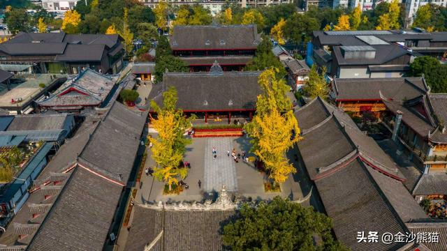 从未高悬云端仙界，自始便与市井互通呼吸——金秋大慈寺