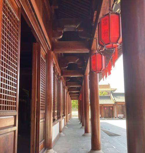 我是上海人，刚从江西高安回来，实在忍不住想说：对高安5点印象