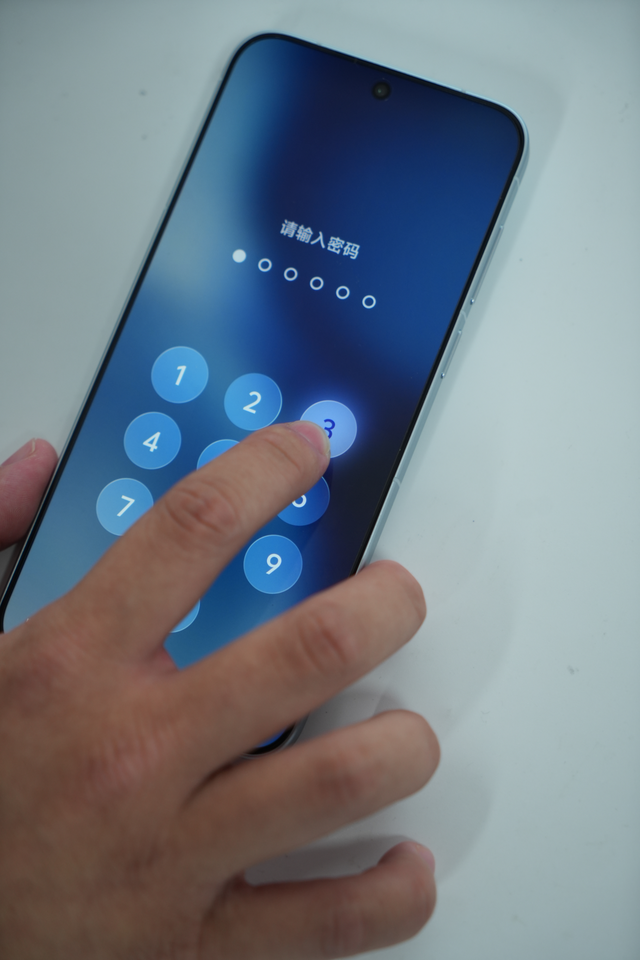 蓝河流畅引擎赋能 OriginOS 6评测 安卓系统流畅度宝座再稳一分！