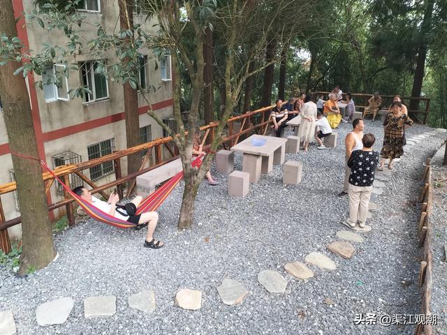 华蓥山旅游区“清凉+暖心”引客来数万游客乐享22℃盛夏