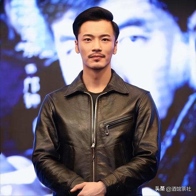 父亲是央视“一哥”，母亲是商业精英，他却凭一己之力娶影后之女