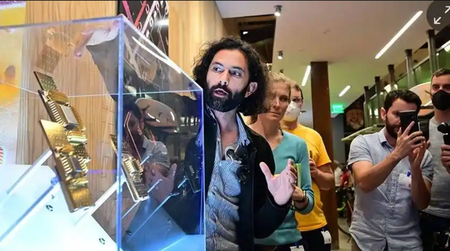 一夜暴涨8120亿，美国再度突破芯片世界难题，中国还能追赶上吗？