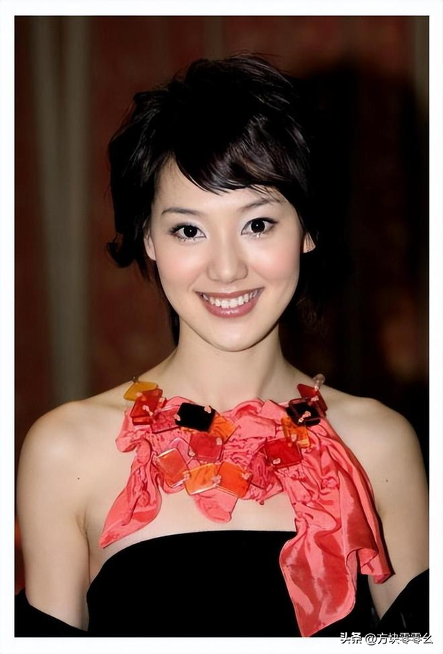 私生活混乱？遭央视“开除”？被传与小尼结婚的她，如今怎么样了