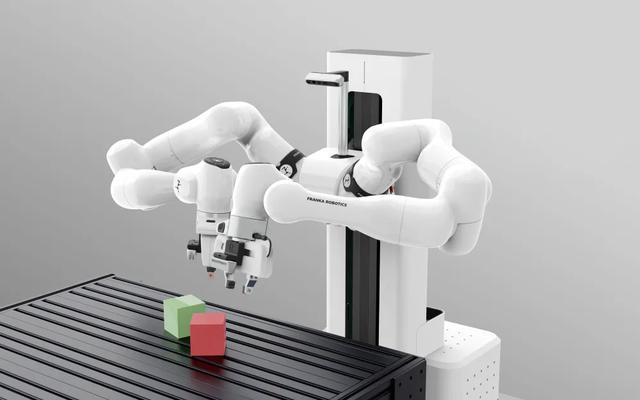 Agile发布首款人形机器人Agile ONE：一个物理AI工人连接整个工厂