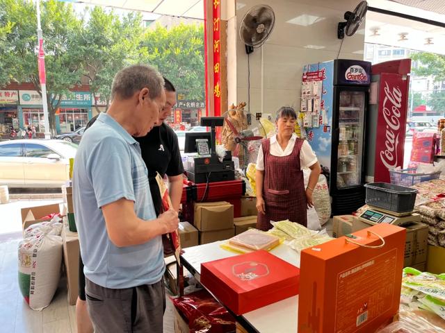 连城：双节人气旺 消费活力足