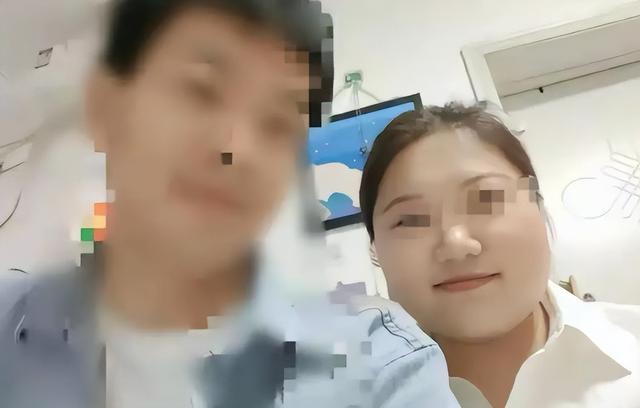 新郎婚礼跳河后续：知情人曝光身份是西安教师	，父母务农掏空家底