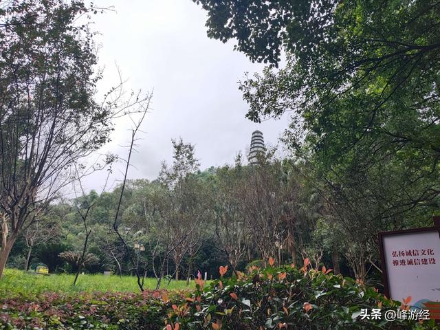 爬宜宾白塔山，东山之巅俯瞰三江美景，古城墙曾留下抗蒙故事