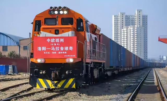 中国刚开通北极航线，英媒第一时间爆料：波兰决定恢复中欧班列