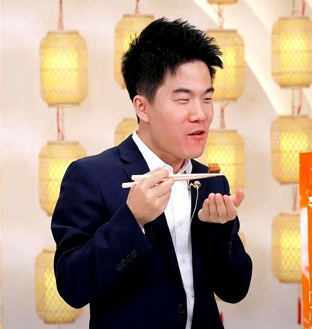 全网最“赚钱”的4位网红，个个赚的盆满钵满，身家过亿收入惊人