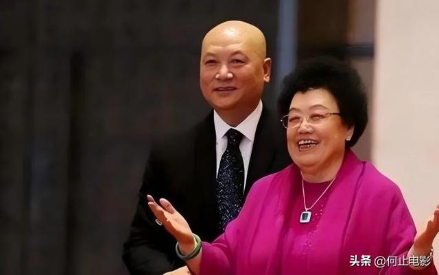 580亿落空？72岁迟重瑞街头“卖房子”，和陈丽华33年感情成笑话