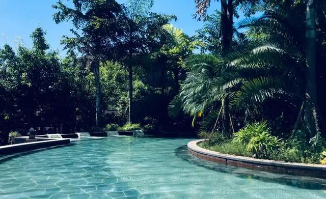 温泉界的天花板,他泡了300多个还没找到