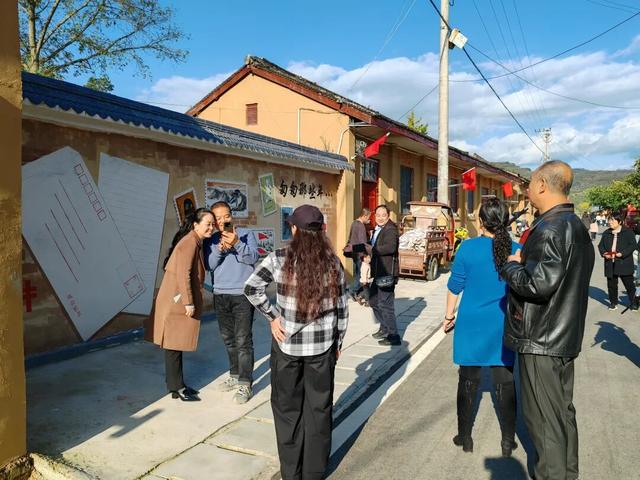 红韵乡愁相融 烟火老街焕新——徽县永宁老街“周末游”持续引爆乡村文旅热潮