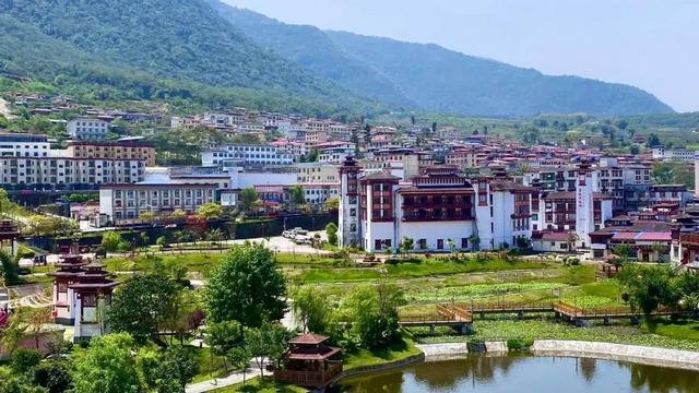 墨脱公路：117公里修了52年，这条路有多难修？