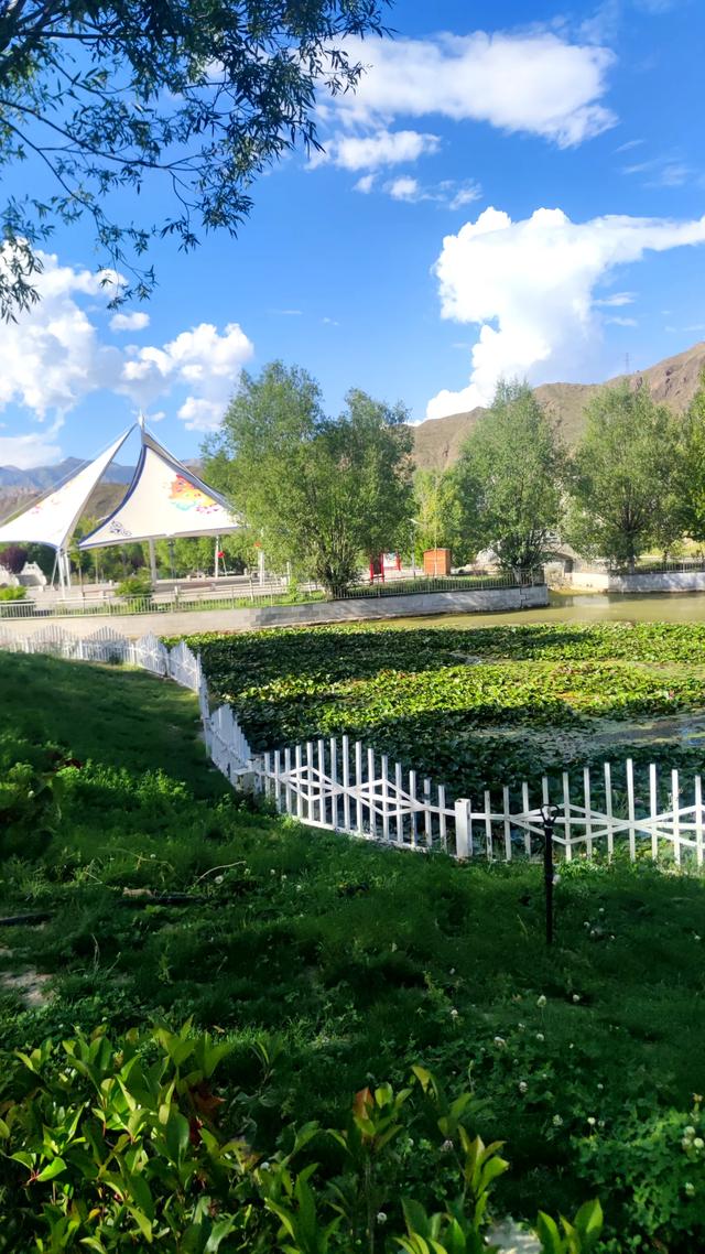 从拉萨查古玛呢拉康寺徒步到柳梧大桥，11公里