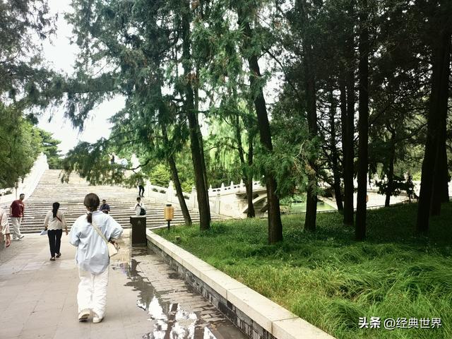 颐和园之三——西堤、绣漪桥和十七孔桥