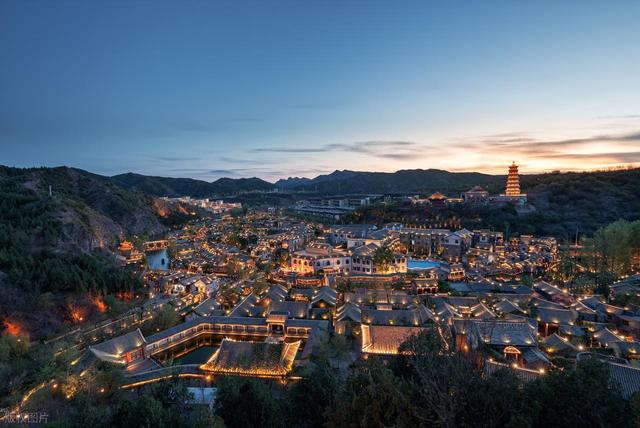 12月开始的古北水镇免票活动，真正揭了开人造景区遮羞布。