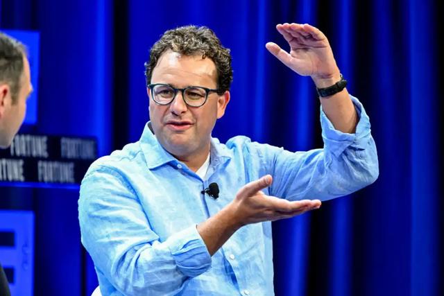 AI代替不了人类！百万用户深陷自杀倾向，AI不劝反迎合？