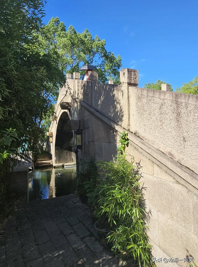 水之韵，水之乡，周庄古镇，犹如一副古色古香的山水墨画