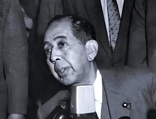 台湾有事即日本有事？高市早苗的极右翼疯话	，只能用拳头教闭嘴！