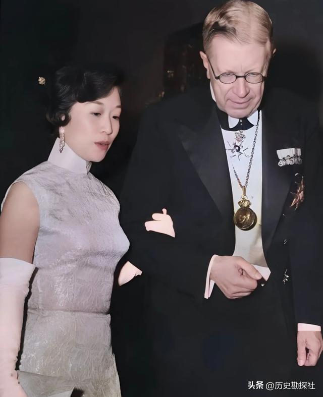 杨振宁发妻杜致礼有多美？1949年在美国的留影，22岁的她气质不凡