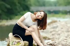 揭秘女人得不到满足时，通常会给你这3个暗示图片