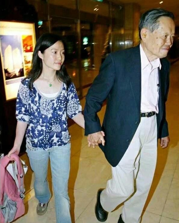 误会太深！直到杨振宁对翁帆的称呼曝光，才懂杨澜那番话含金量