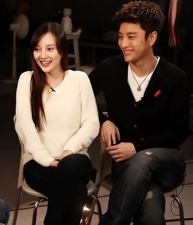 李小璐也没想到，自己辛苦养大的女儿甜馨，竟给贾乃亮做了"嫁衣"