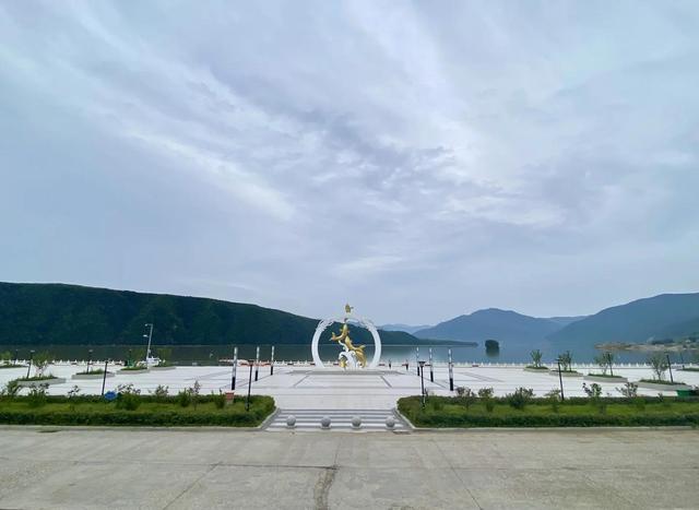 吉林省有一座原生态避暑小城，比大连干净比丹东凉爽适合旅居小住