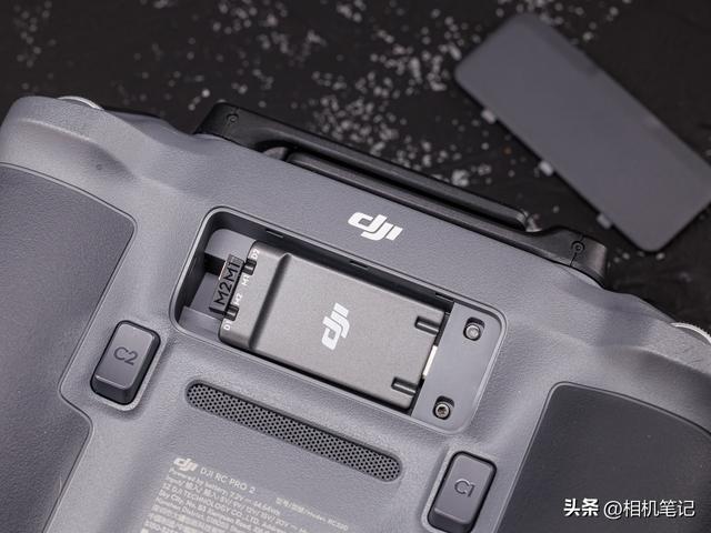 让航拍再次伟大！搭载1亿像素哈苏主摄的DJI Mavic 4 Pro动手玩