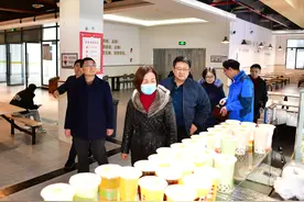 守护师生“舌尖上的安全”！重庆运输职院开展食品安全风险隐患排查整治专项行动图片