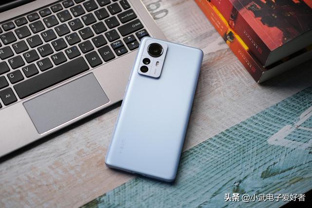 2025年骁龙8 Gen1用户画像：谁还在用三年前的旗舰芯片？