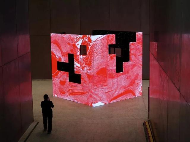 从深业上城到莲花山，这段路绝了！