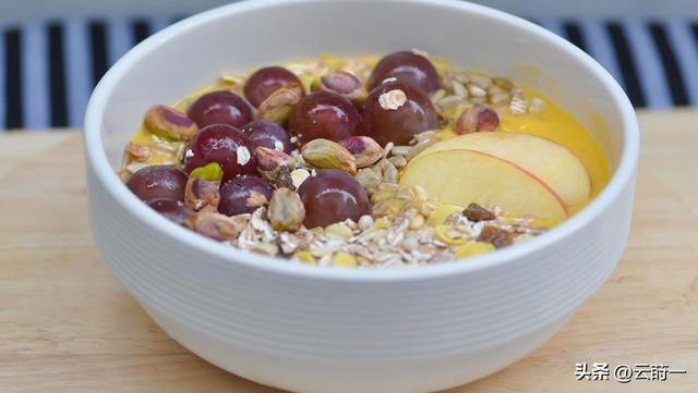 不是迷信！明日腊八节，建议大家：1不出、2不泡	、3要吃	，别大意